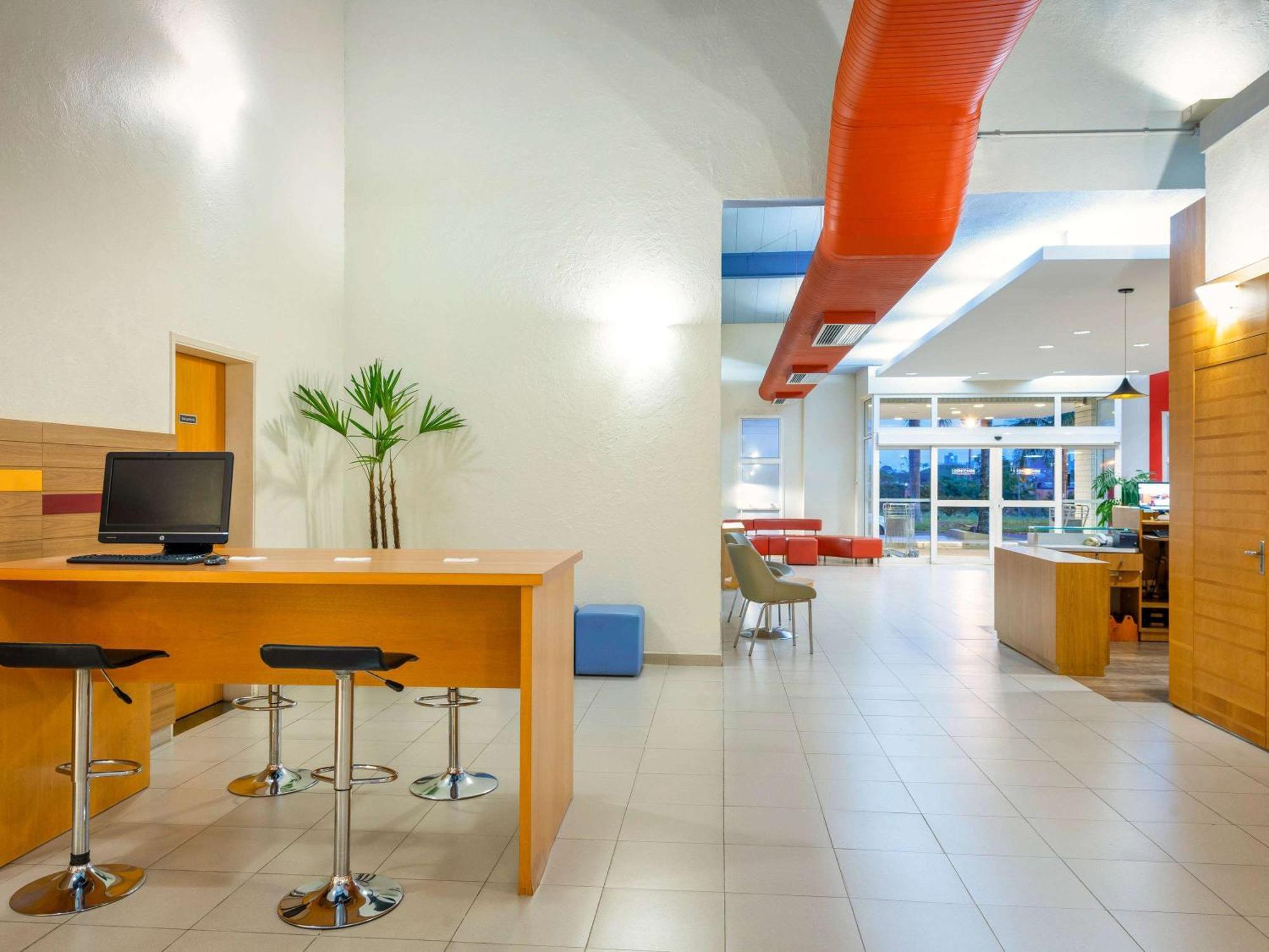 Ibis Hotel 3*